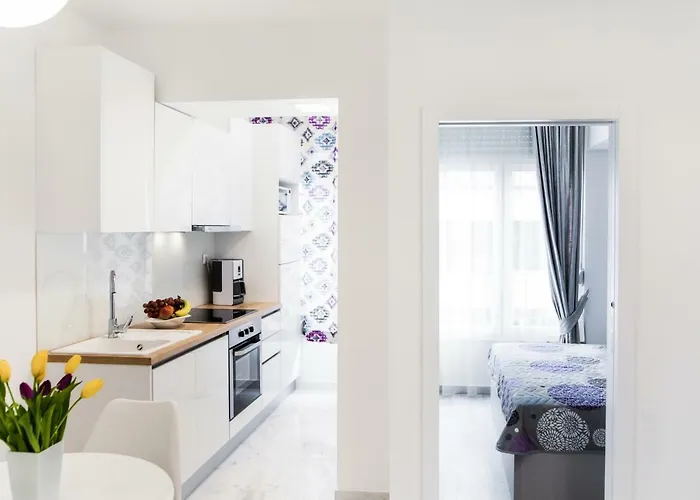 L&L Apartments